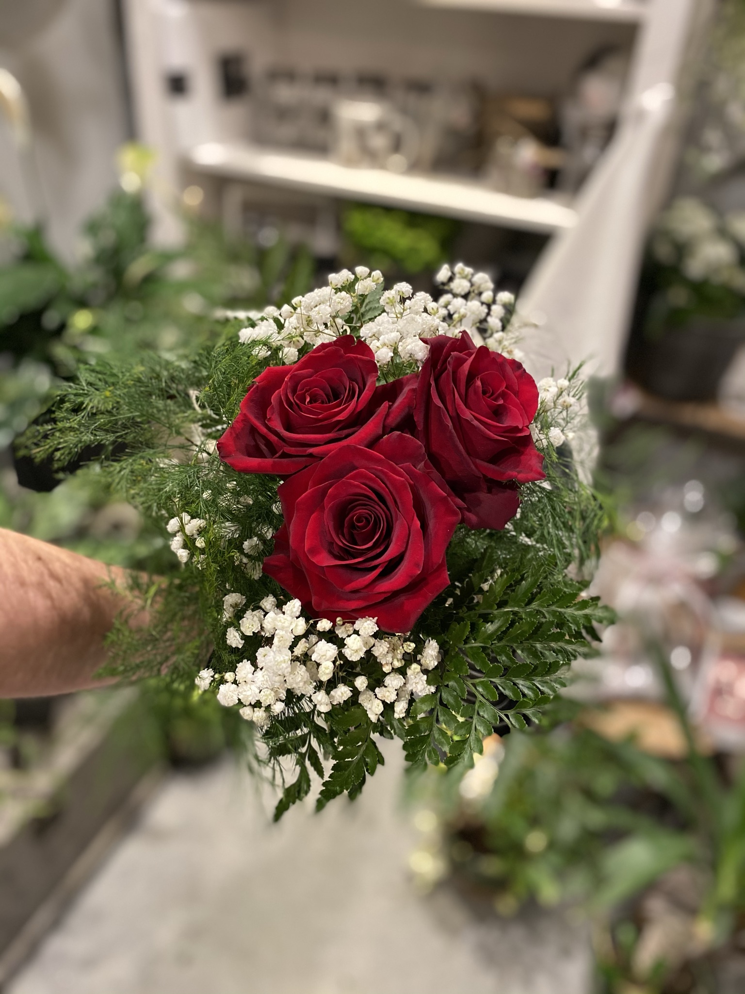 3 roses rouges - Isa Belles-Fleurs